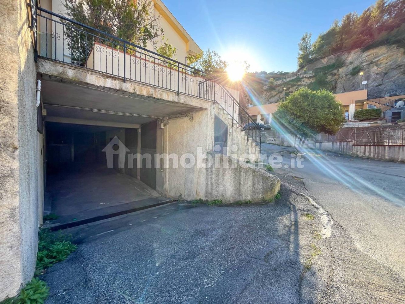 Garagem em Toirano, Italy 33 m² N.º 100410