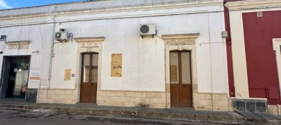 4 rooms Apartment in Veglie, Italy No. 123858 2