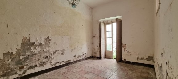 4 rooms Apartment in Catanzaro, Italy No. 42459 6