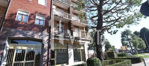 Propiedad comercial de 3 habitaciónes en Osnago, Italy No. 327111 17