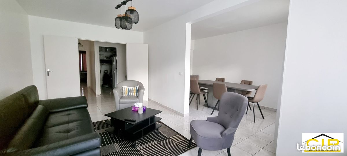 3 Schlafzimmer Wohnung in Pantin, France, Nr. 182700