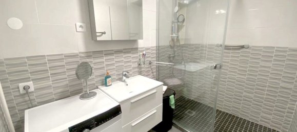 3 Schlafzimmer Wohnung in Pantin, France, Nr. 182700 8