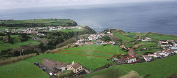 2 bedrooms House in Nordeste, Portugal No. 45354 2