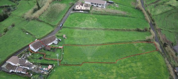 2 bedrooms House in Nordeste, Portugal No. 45354 3