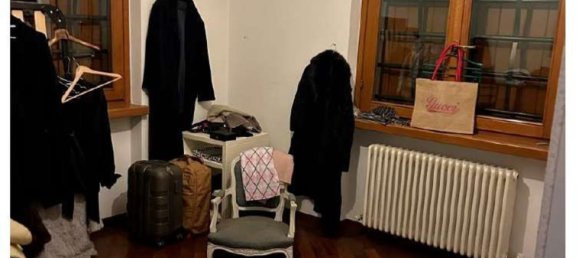 5 rooms Villa in Erba, Italy No. 3920 10