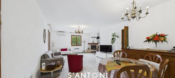 Casa de 2 dormitorios en Vias, France No. 349354 3