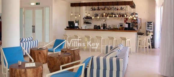 3000m² Commercial property in Luz, Portugal No. 135895 2