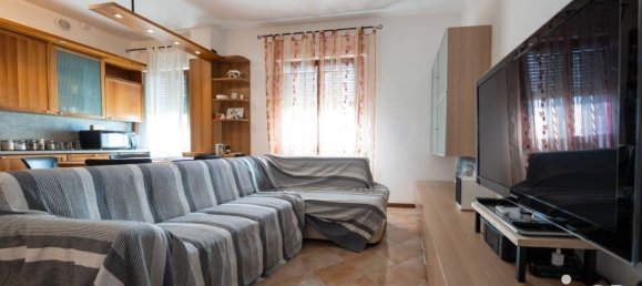 3 Schlafzimmer Wohnung in Brescia, Italy, Nr. 365418 3