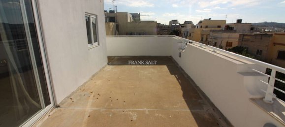 Пентхаус с 1 спальней в Моста, Мальта № 11194 3