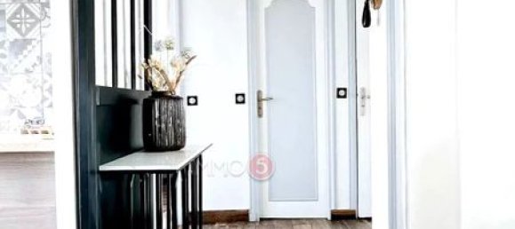 2 Schlafzimmer Wohnung in Les Pavillons-sous-Bois, France, Nr. 352050 4