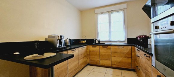 Casa de 5 dormitorios en Trouy, France No. 56110 9