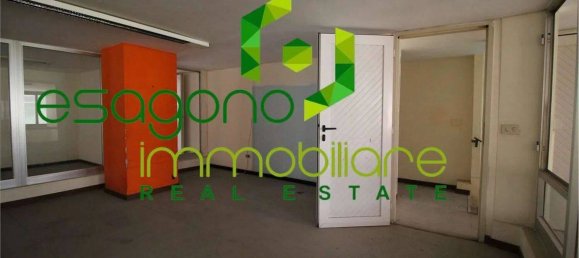 1 room Commercial property in Syracuse, Italy No. 356845 5