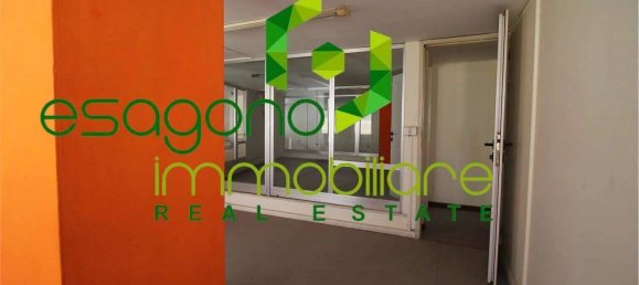 1 room Commercial property in Syracuse, Italy No. 356845 3