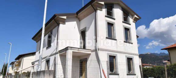 Villa de 3 dormitorios en Seravezza, Italy No. 354253 4