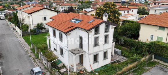 Villa de 3 dormitorios en Seravezza, Italy No. 354253 3
