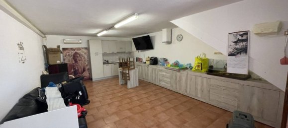 3 bedrooms House in Porto Torres, Italy No. 261704 6