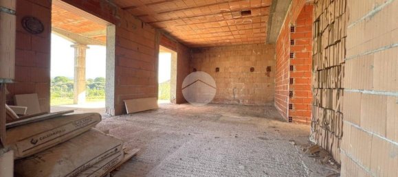 3 Schlafzimmer Haus in Sassari, Italy, Nr. 80921 7