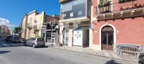 4 rooms Commercial property in Milazzo, Italy No. 364430 2