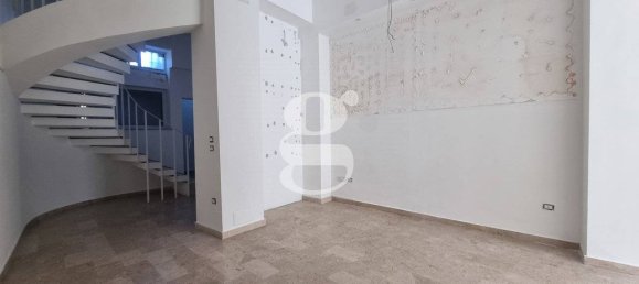 4 rooms Commercial property in Milazzo, Italy No. 364430 3