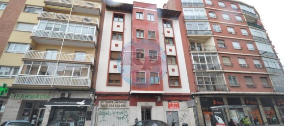 Propriété commerciale à Leon, Spain 289m² No. 65409 3