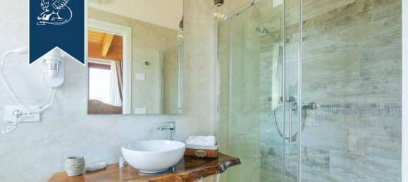 9 bedrooms Commercial property in Cupra Marittima, Italy No. 370953 14