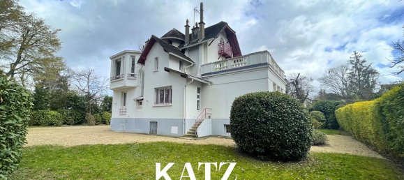 5 bedrooms House in Vaucresson, France No. 142644 3