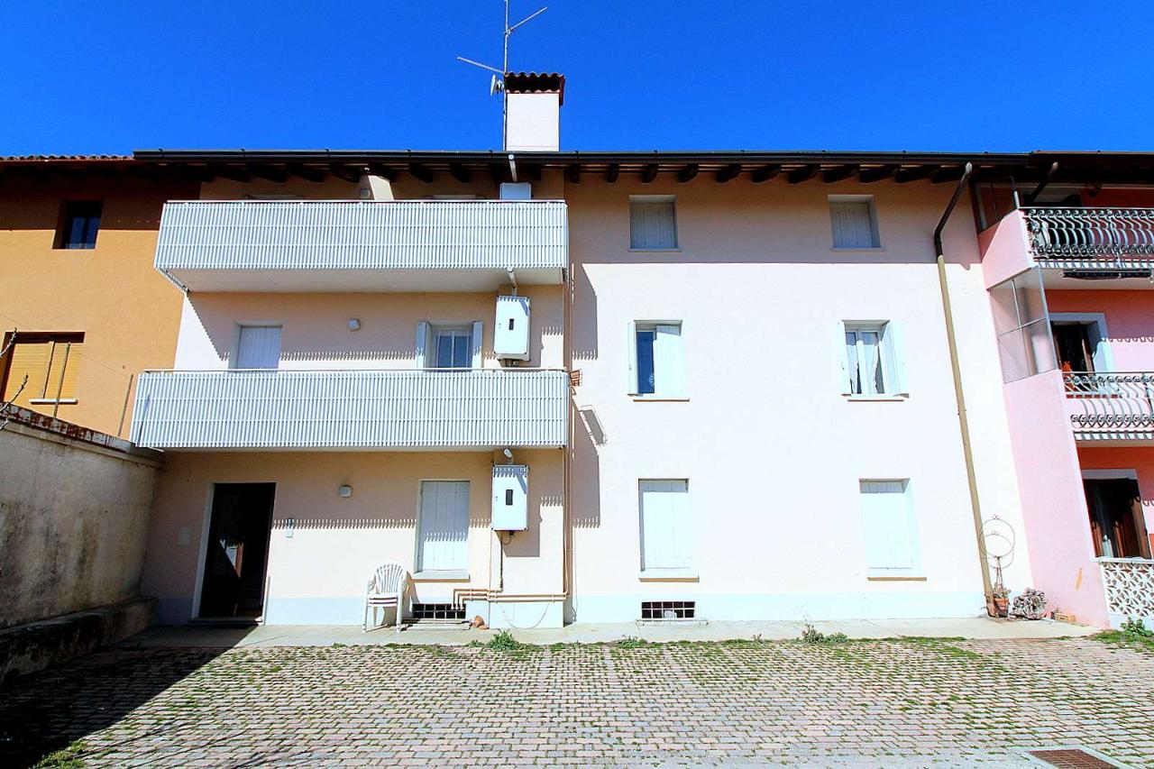 Apartamento de 3 divisões em Udine, Italy N.º 92237