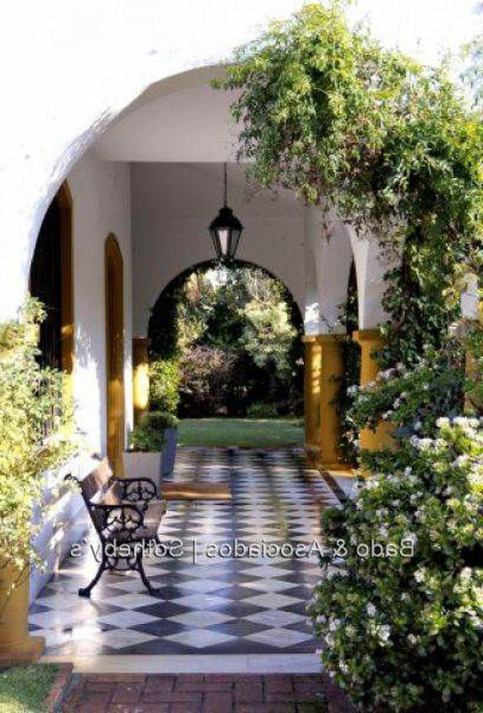 Дом с 4 спальнями в Монтевидео, Уругвай № 11261