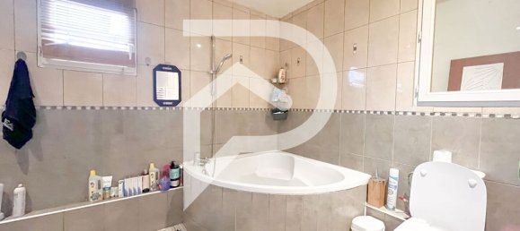 3 bedrooms Apartment in Aulnay-sous-Bois, France No. 151444 6