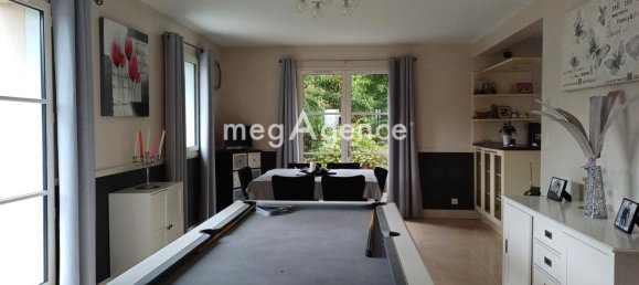 3 bedrooms House in Dinan, France No. 331039 10