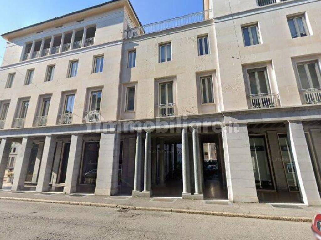 6 chambres Villa à Bergamo, Italy No. 60808