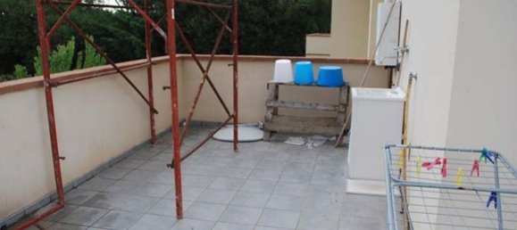 3 rooms Apartment in Scansano, Italy No. 191508 8