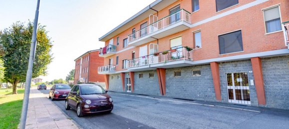 3 rooms Apartment in Bosconero, Italy No. 18409 23