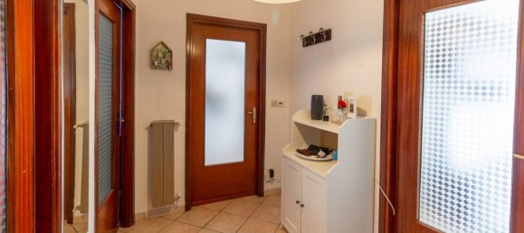 3 rooms Apartment in Bosconero, Italy No. 18409 9