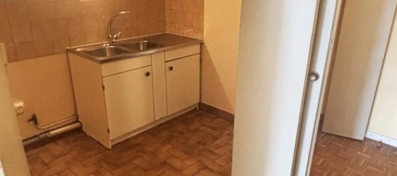 Studio in Puteaux, France No. 278508 2