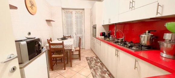 6 rooms Duplex in Vinovo, Italy No. 209833 5