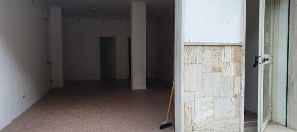 55m² Commercial property in Roccaraso, Italy No. 254783 3