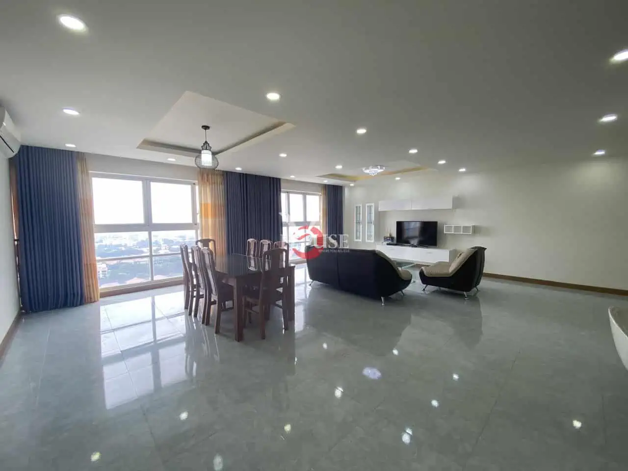 3 bedrooms Apartment in District 7, Vietnam No. 10018