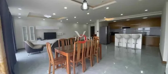 3 bedrooms Apartment in District 7, Vietnam No. 10018 2