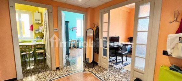 2 bedrooms Apartment in Genoa, Italy No. 371130 3