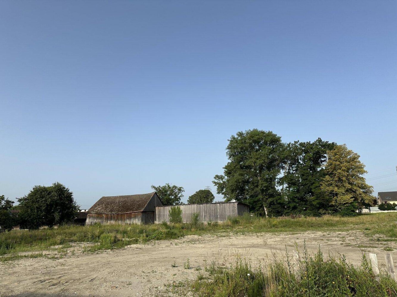 677m² Land in Leobendorf, Austria No. 49628