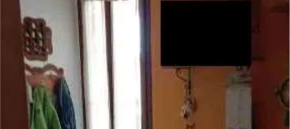 4-salle Appartement à Mede, Italy No. 224443 9