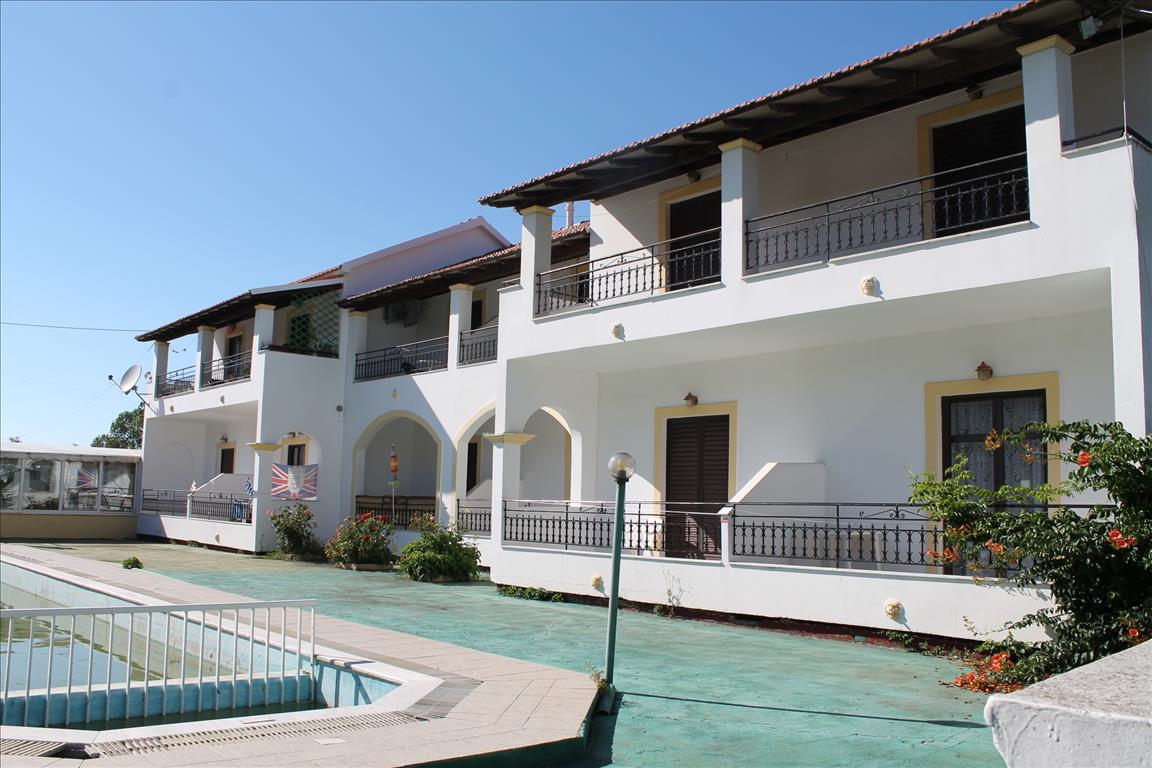  تاون هاوس في Corfu, Greece 180متر مربع رقم 7686