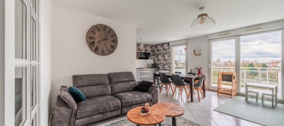 3 chambres Duplex à Hœnheim, France No. 160251 3