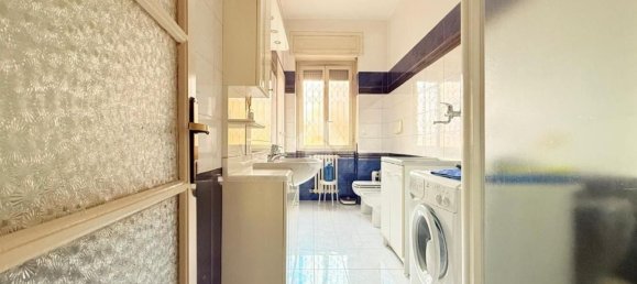 3 bedrooms Apartment in Brescia, Italy No. 361345 4