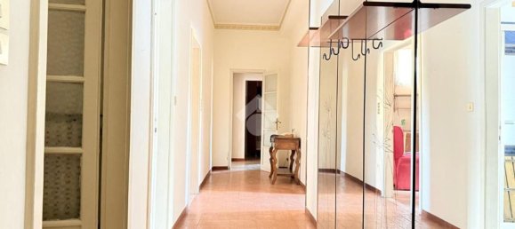 3 bedrooms Apartment in Brescia, Italy No. 361345 3
