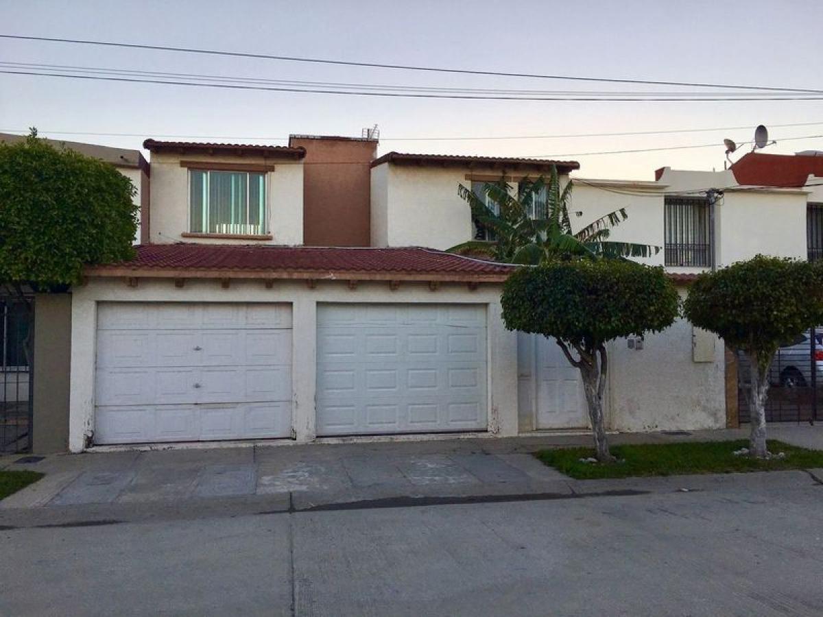3 bedrooms House in Tijuana, Mexico No. 157210