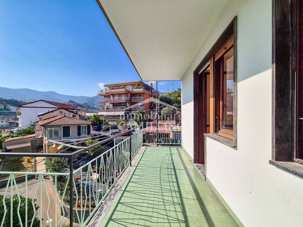 2 bedrooms Apartment in Sanremo, Italy No. 304237