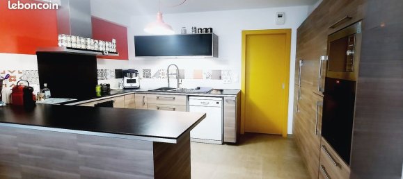 4 bedrooms Townhouse in La Riche, France No. 70025 4