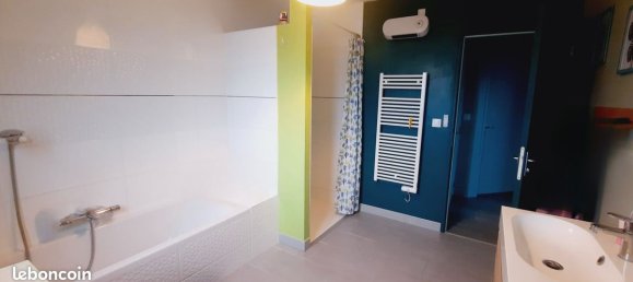 4 bedrooms Townhouse in La Riche, France No. 70025 9